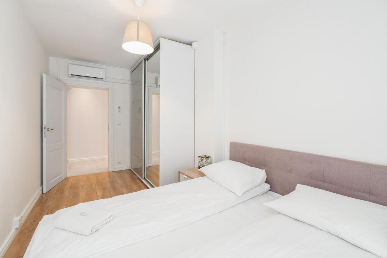 Apartment Poznan Old Town Strzelecka By Noclegi Renters Esterno foto